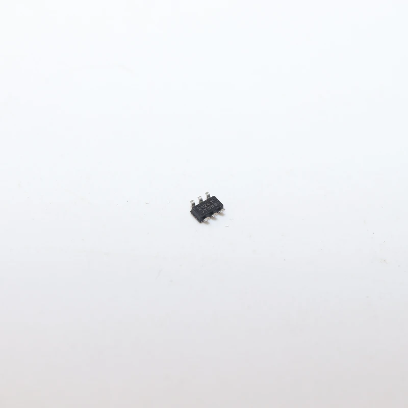 PIC10F200T-IOT2