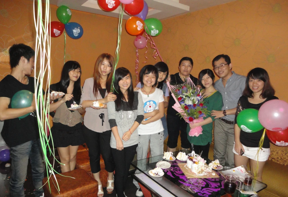 Our Move to Unit 21K, Block C, Huaqiang Plaza at the End of 2009