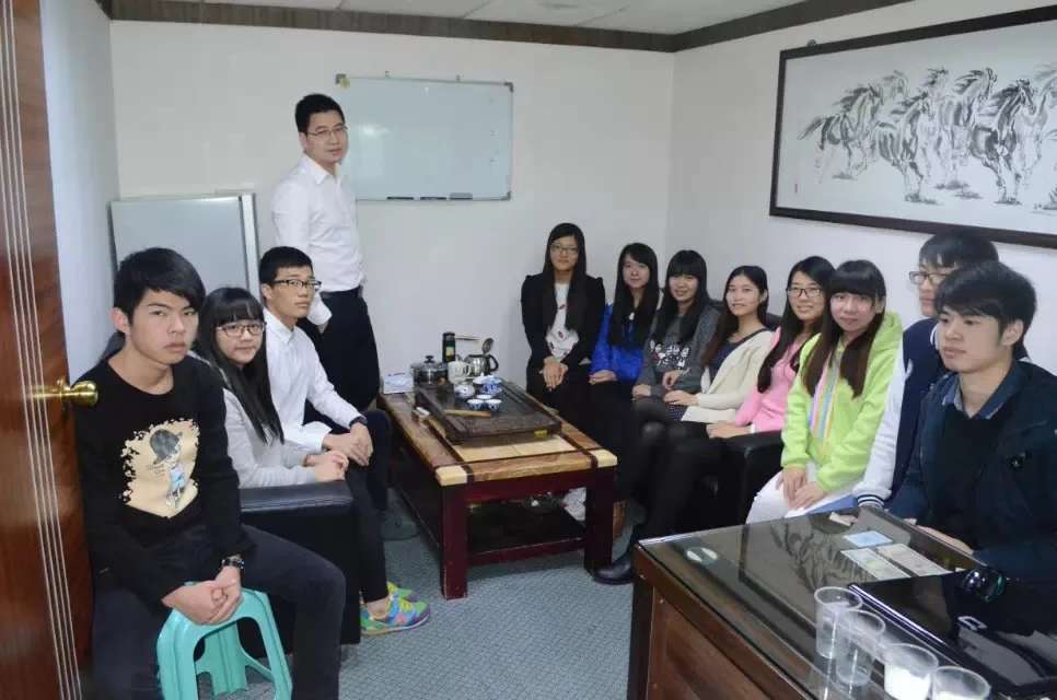 Team Expansion and the 2013 Move to Rooms 1902–1903, Block A, Jiahe Huaqiang Building