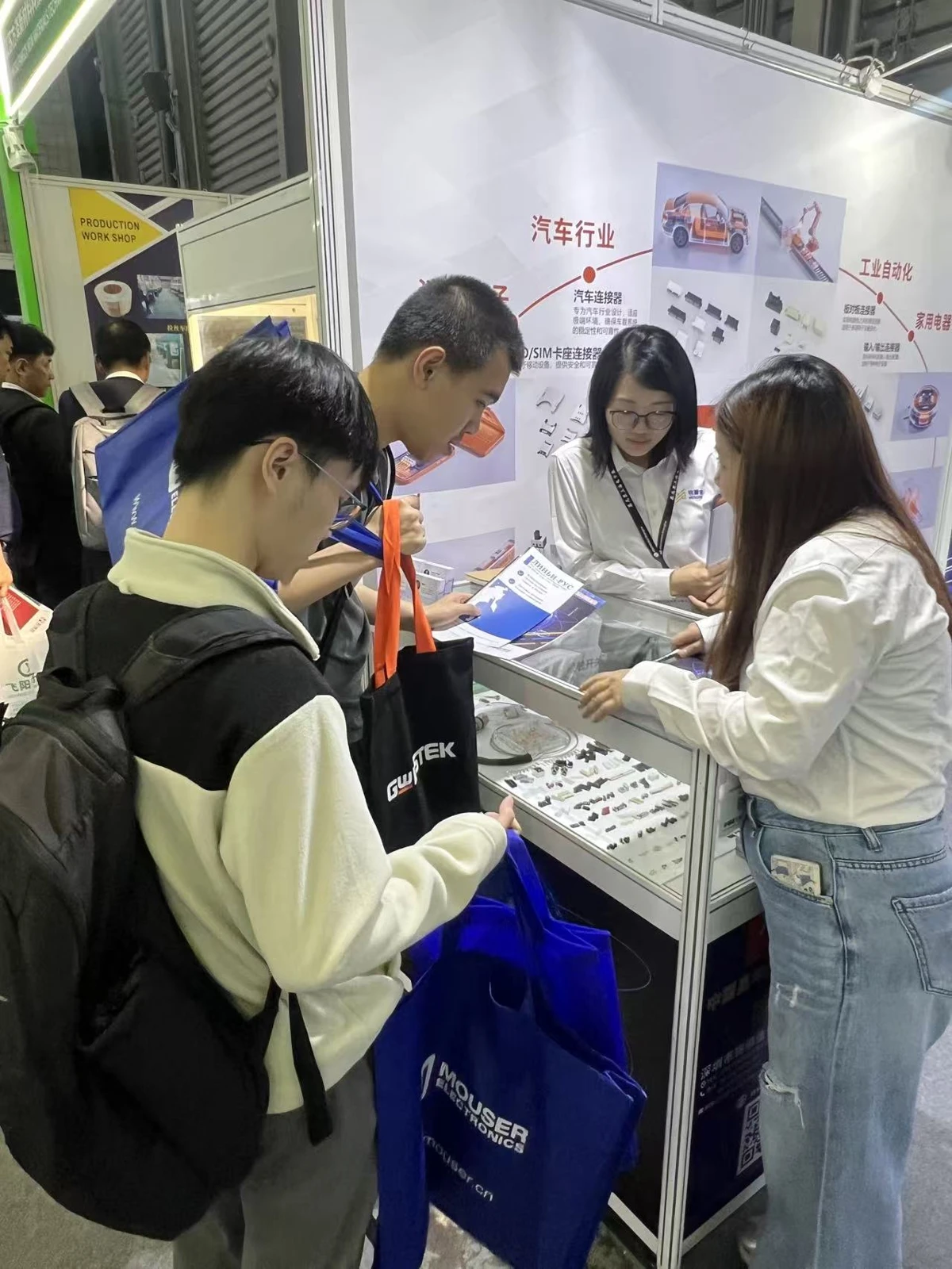 MISUXIN Welcomes Industry Customers on the Opening Day of electronica China 2026