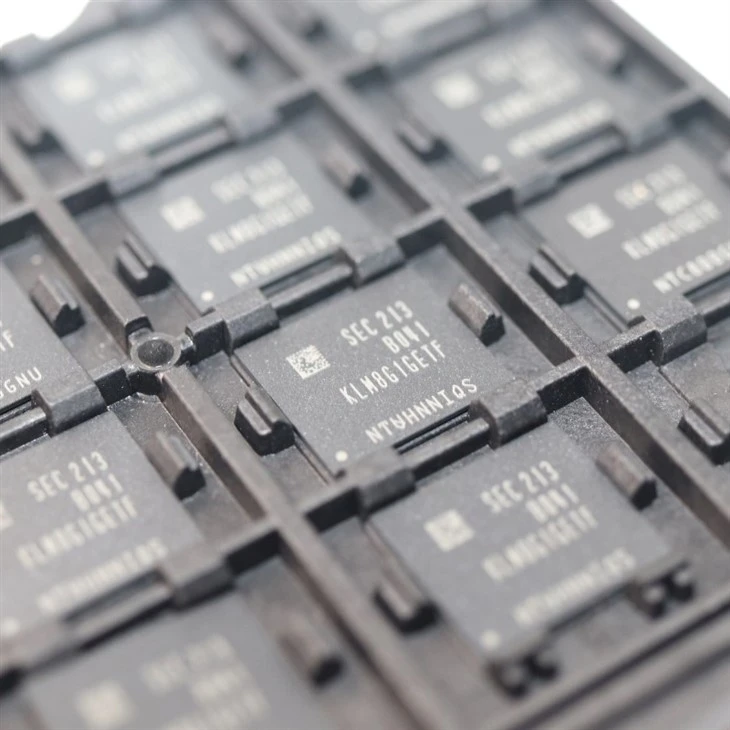 Electronic Components KLM8G1GETF