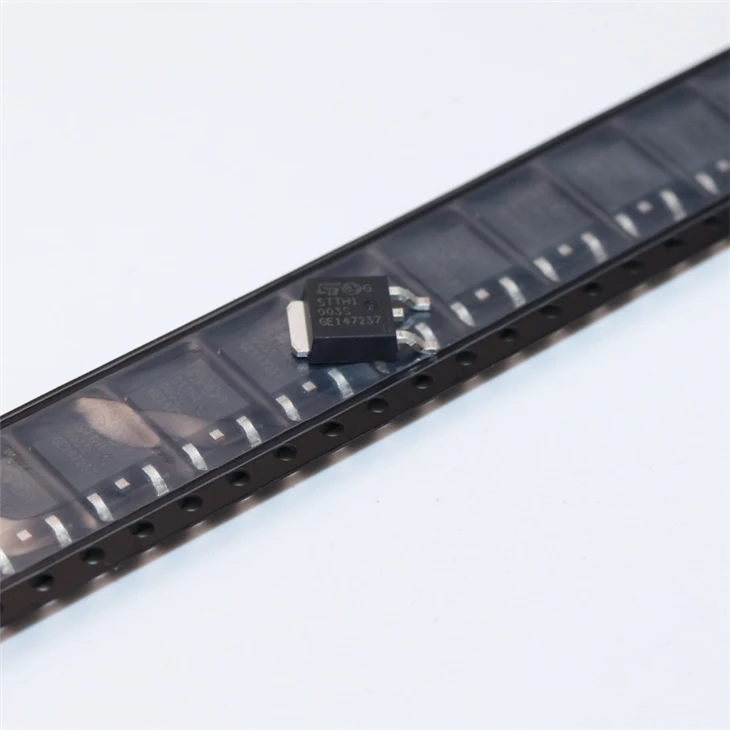 Electronic Component STTH1003SB-TR