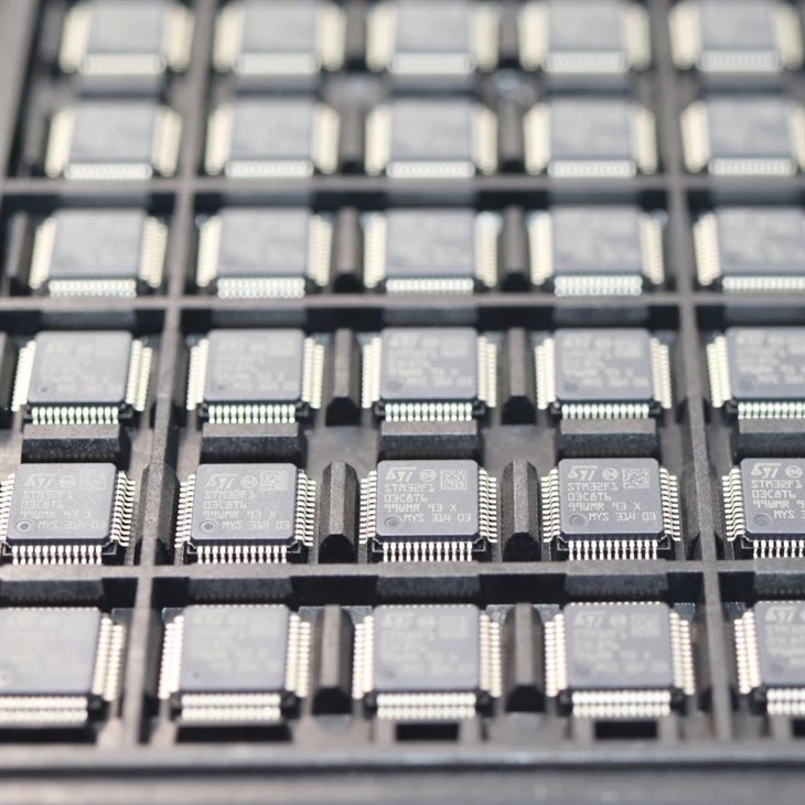 Microcontroller MCU STM32F105RBT6