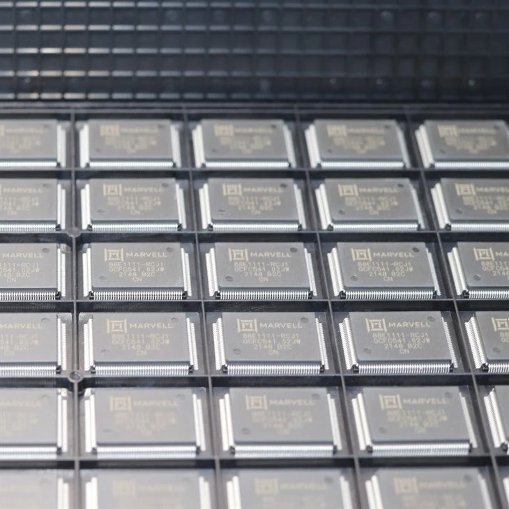 Electronic Components 88E1111-RCJ1