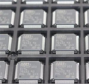 Microcontroller MCU APM32F103RCT6