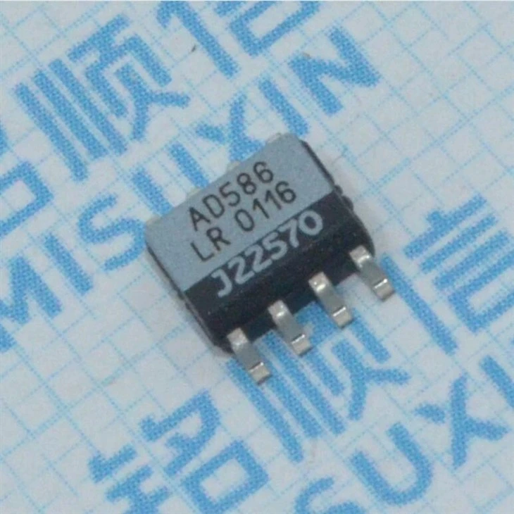 AD586