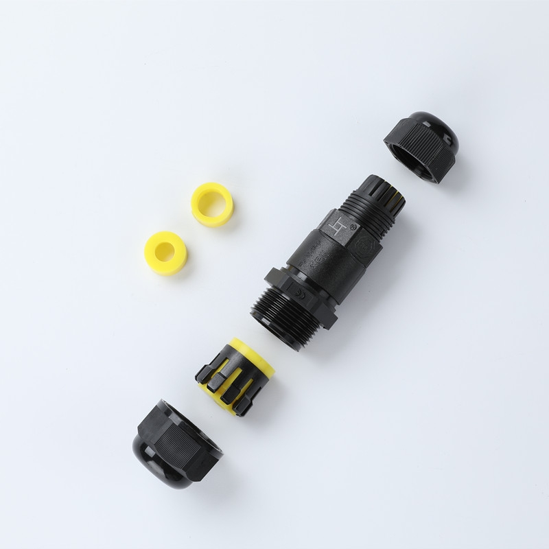 M684-A 1 in 2 out additional image