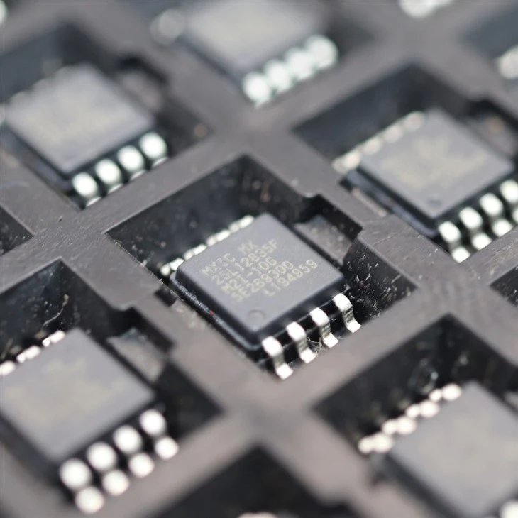 Electronic Component Memory MX25L12835FM2I